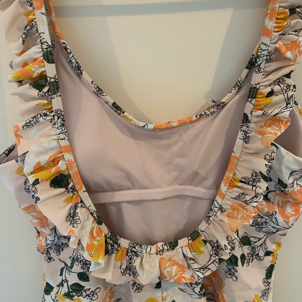 One-Piece Swimsuit - Picture 10 of 11